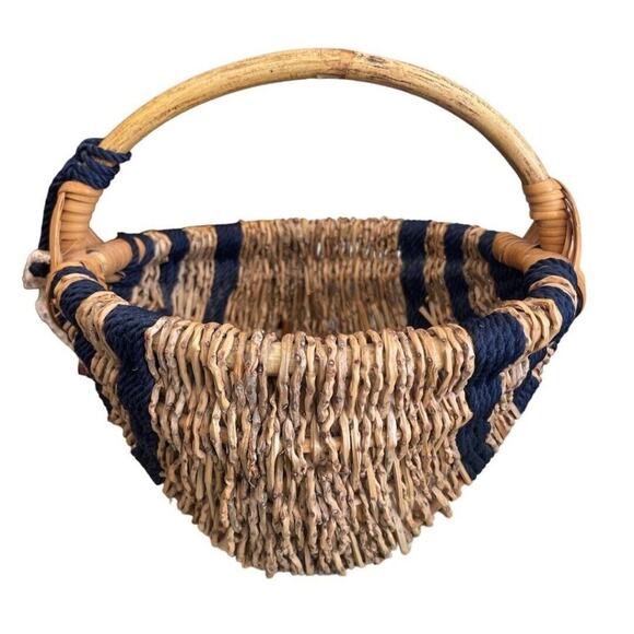 Coco Twigs/ Navy Rope Unique Basket With Shells 10” Diameter - Picture 2 of 7